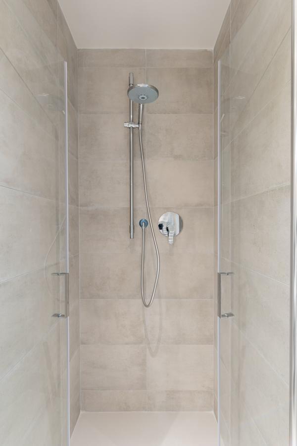 Apartamento Mudiva -Train Station Modern 1 Bdr Flat 1St Floor Florencia Exterior foto