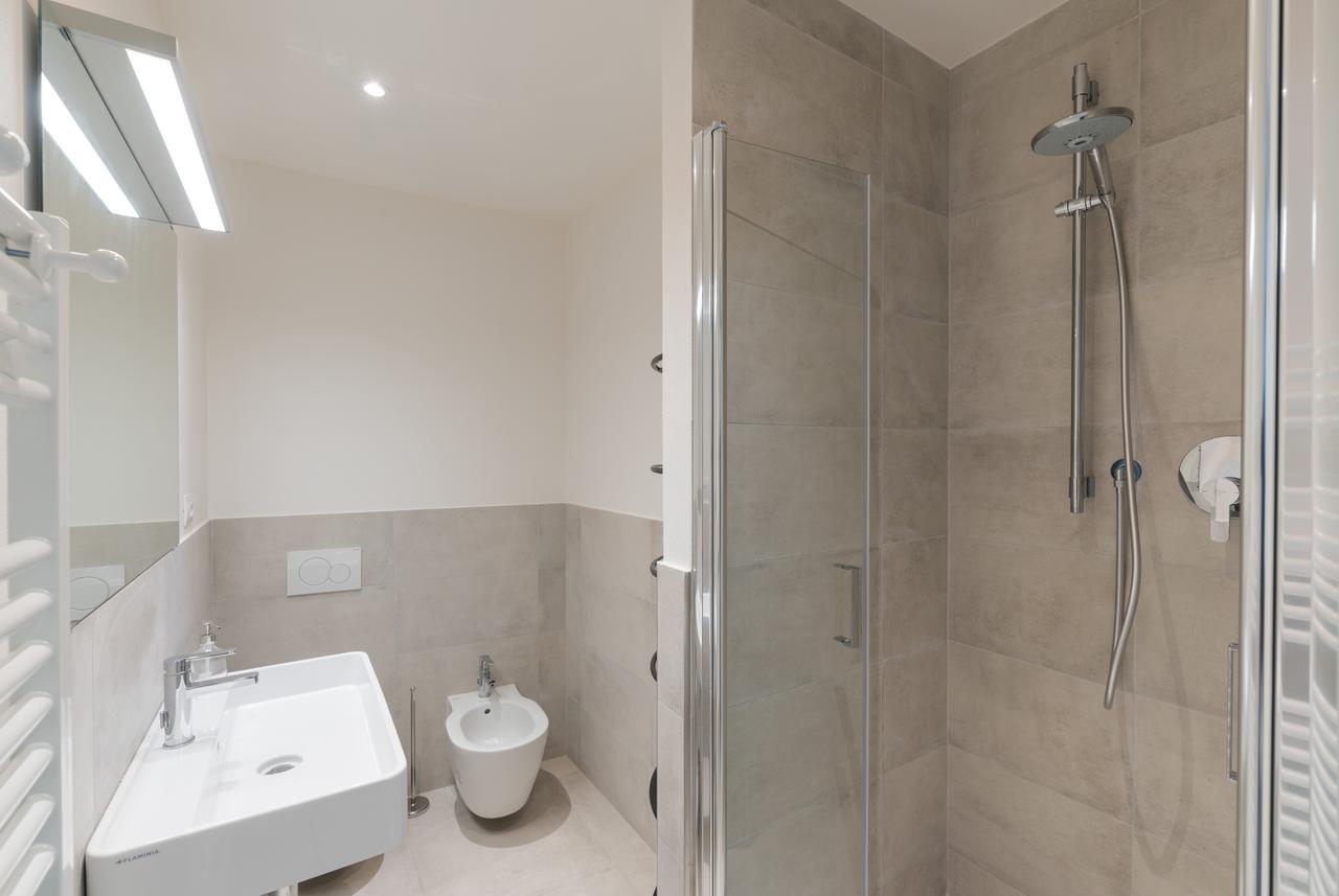 Apartamento Mudiva -Train Station Modern 1 Bdr Flat 1St Floor Florencia Exterior foto