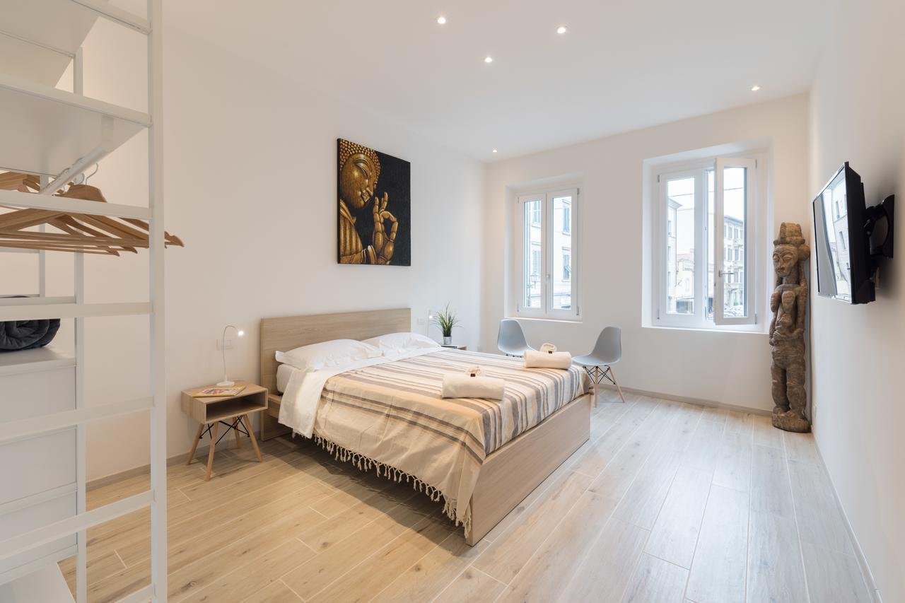 Apartamento Mudiva -Train Station Modern 1 Bdr Flat 1St Floor Florencia Exterior foto